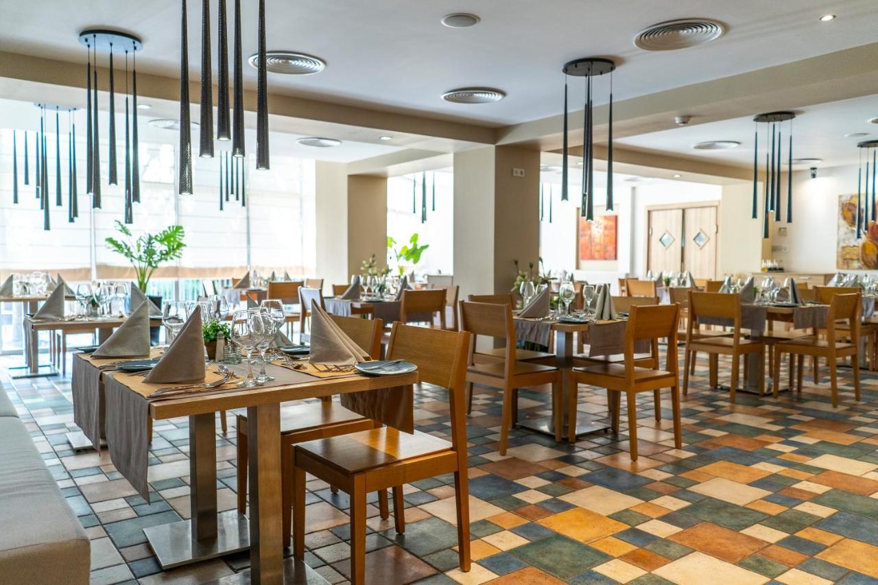 Hvd Viva Club Ultra All Inclusive - Private Beach & Free Parking Altın Kumlar Dış mekan fotoğraf