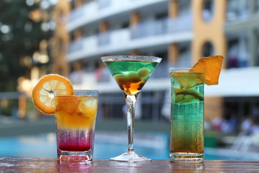 Hvd Viva Club Ultra All Inclusive - Private Beach & Free Parking Altın Kumlar Dış mekan fotoğraf
